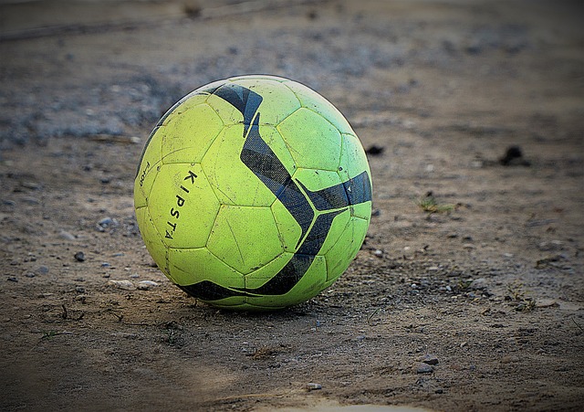 通过稳固的 通过稳固的